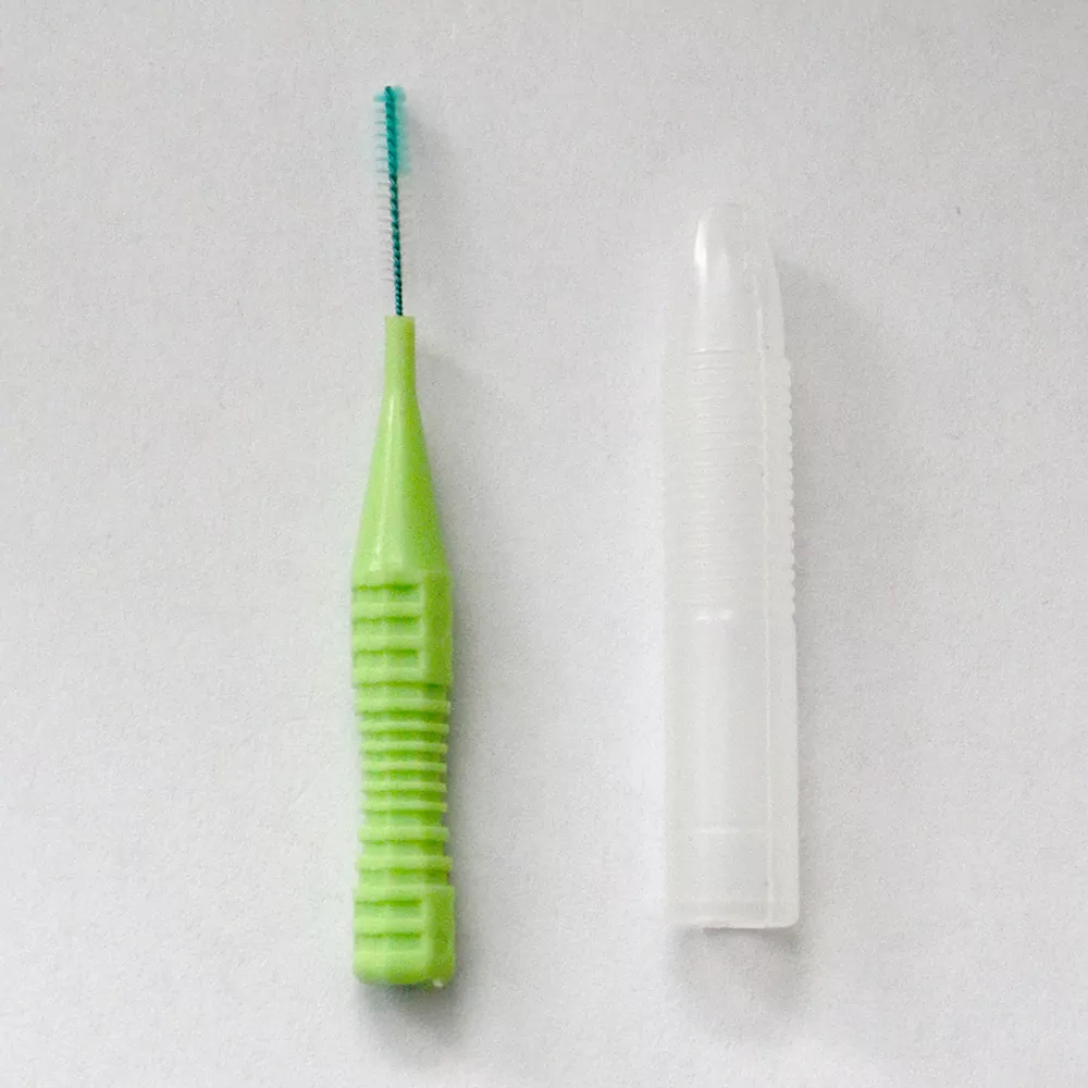 Interdentalbørste med plastikhåndtag Interdentalbørste med plastikhåndtag